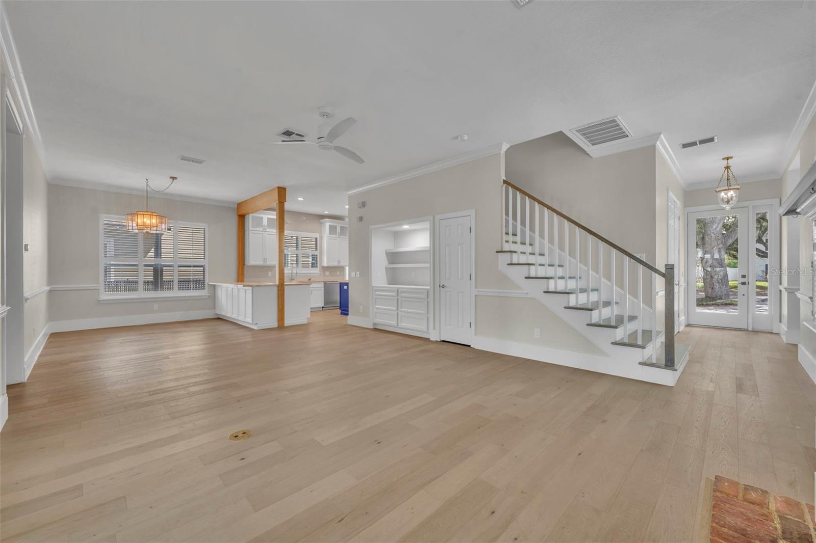 Image 11 of 53 For 1441 Place Vendome