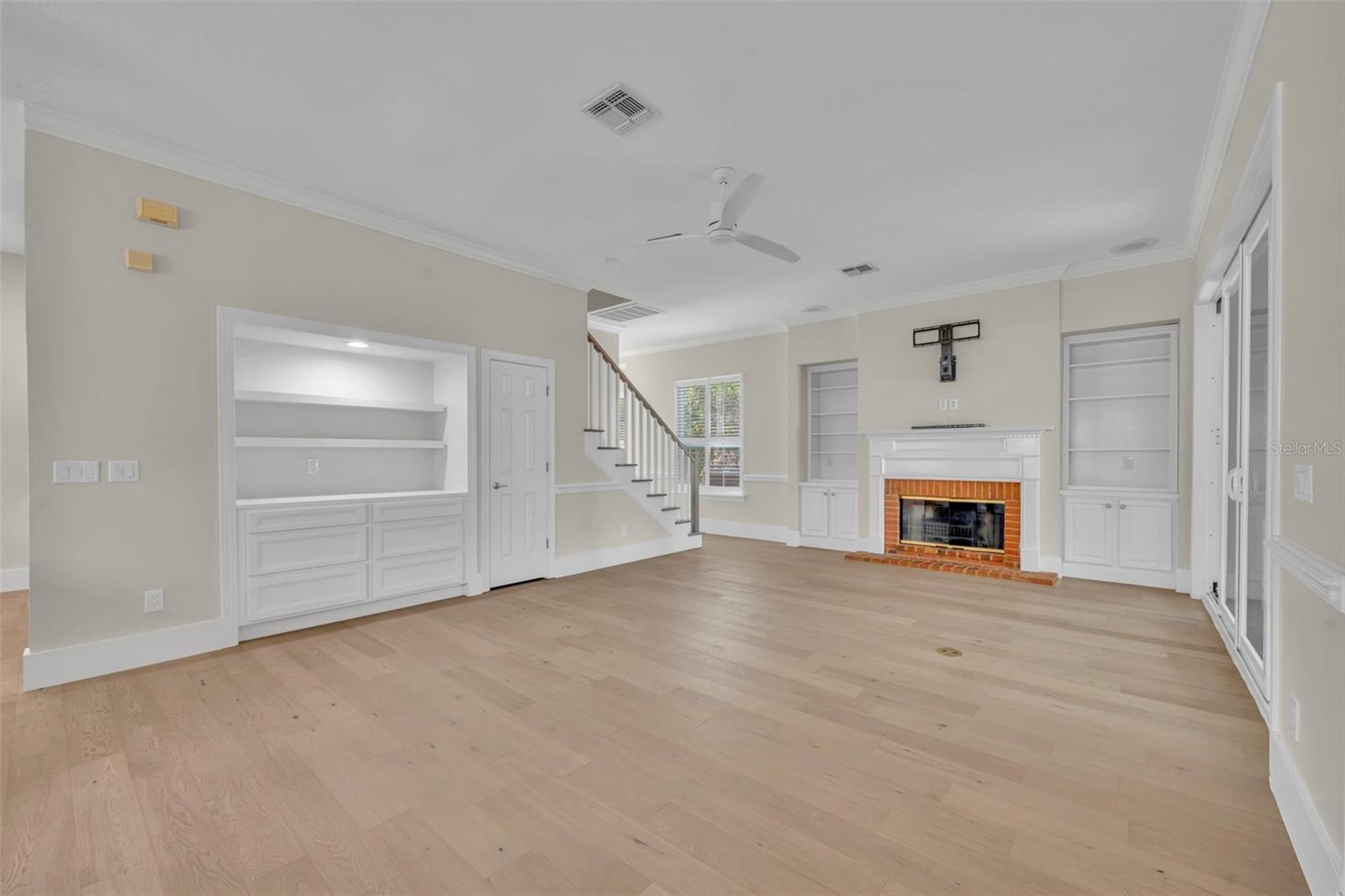 Image 12 of 53 For 1441 Place Vendome