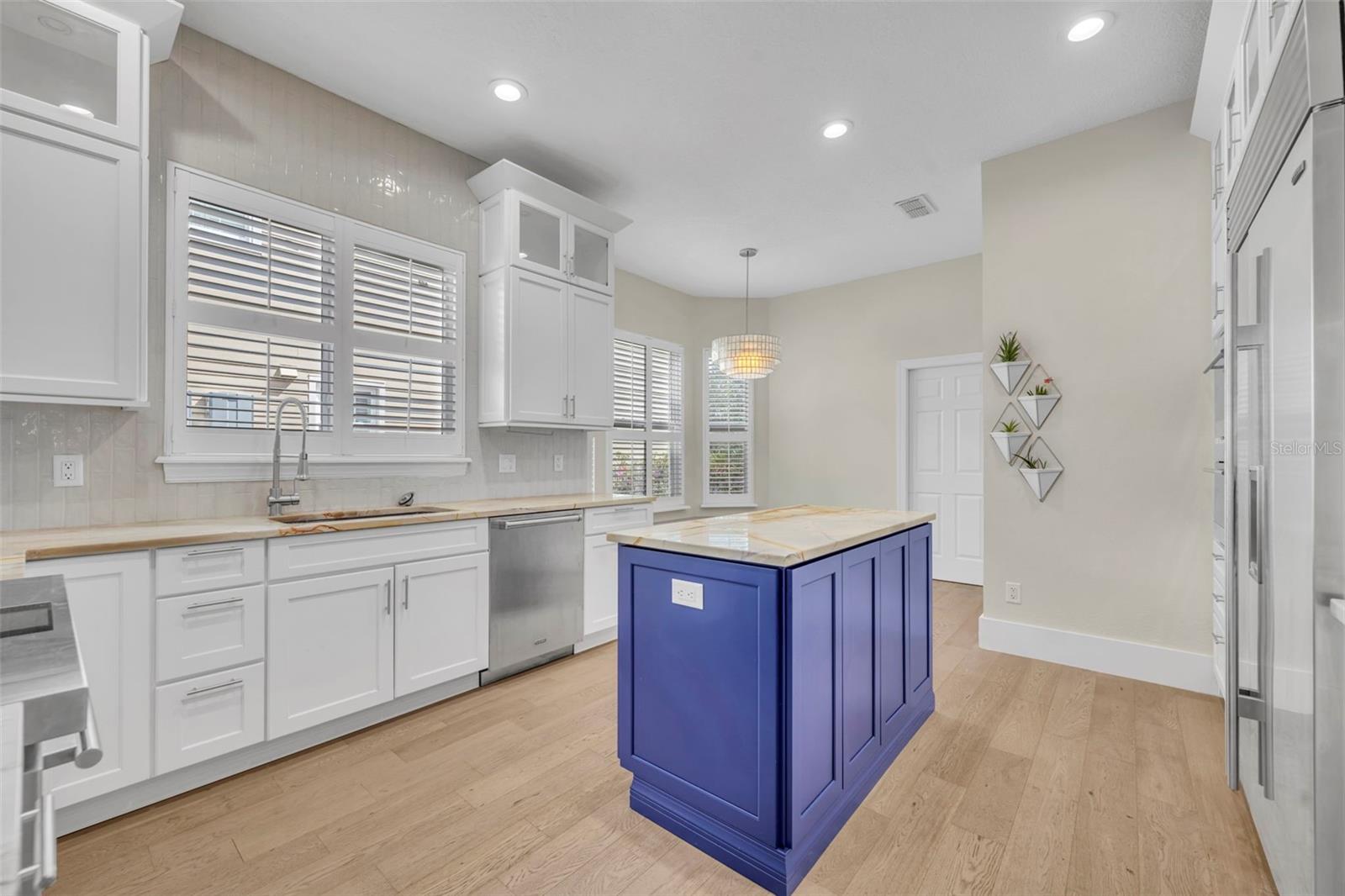 Image 18 of 53 For 1441 Place Vendome