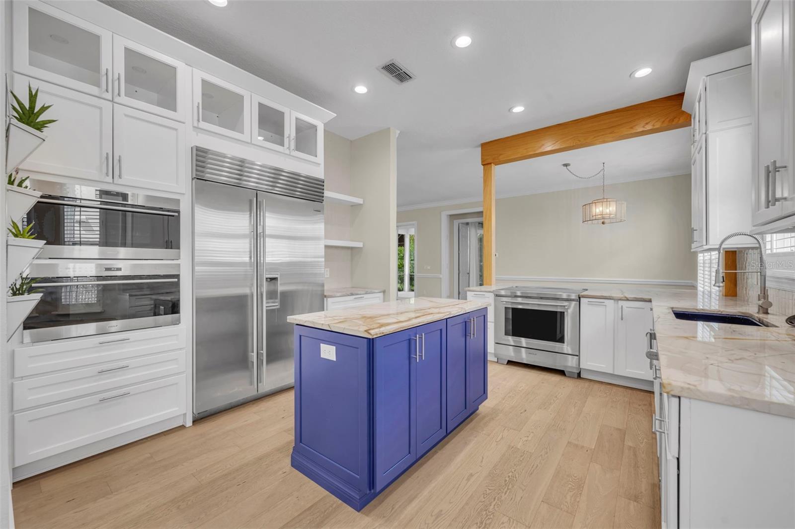 Image 19 of 53 For 1441 Place Vendome