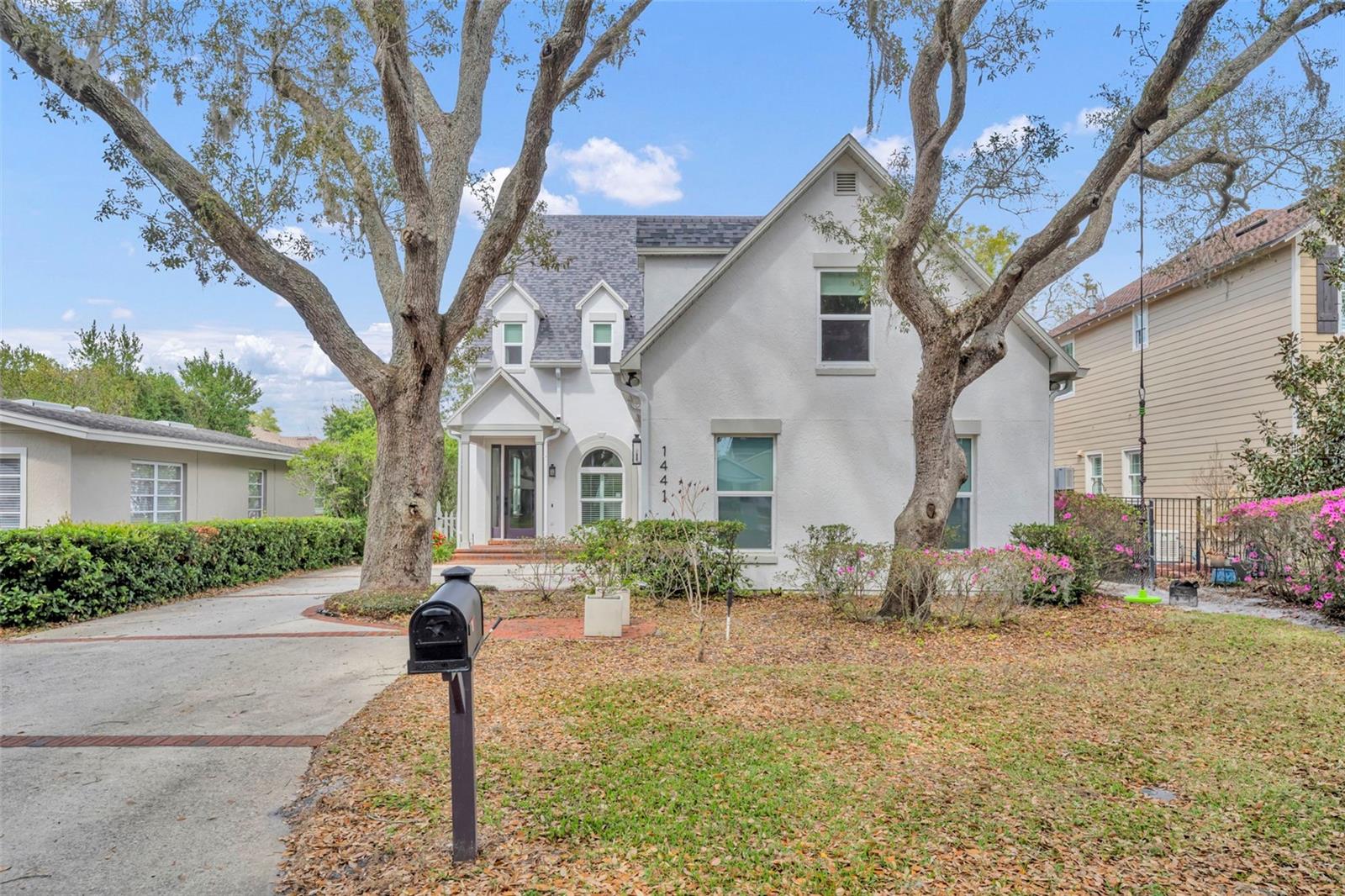 Image 3 of 53 For 1441 Place Vendome