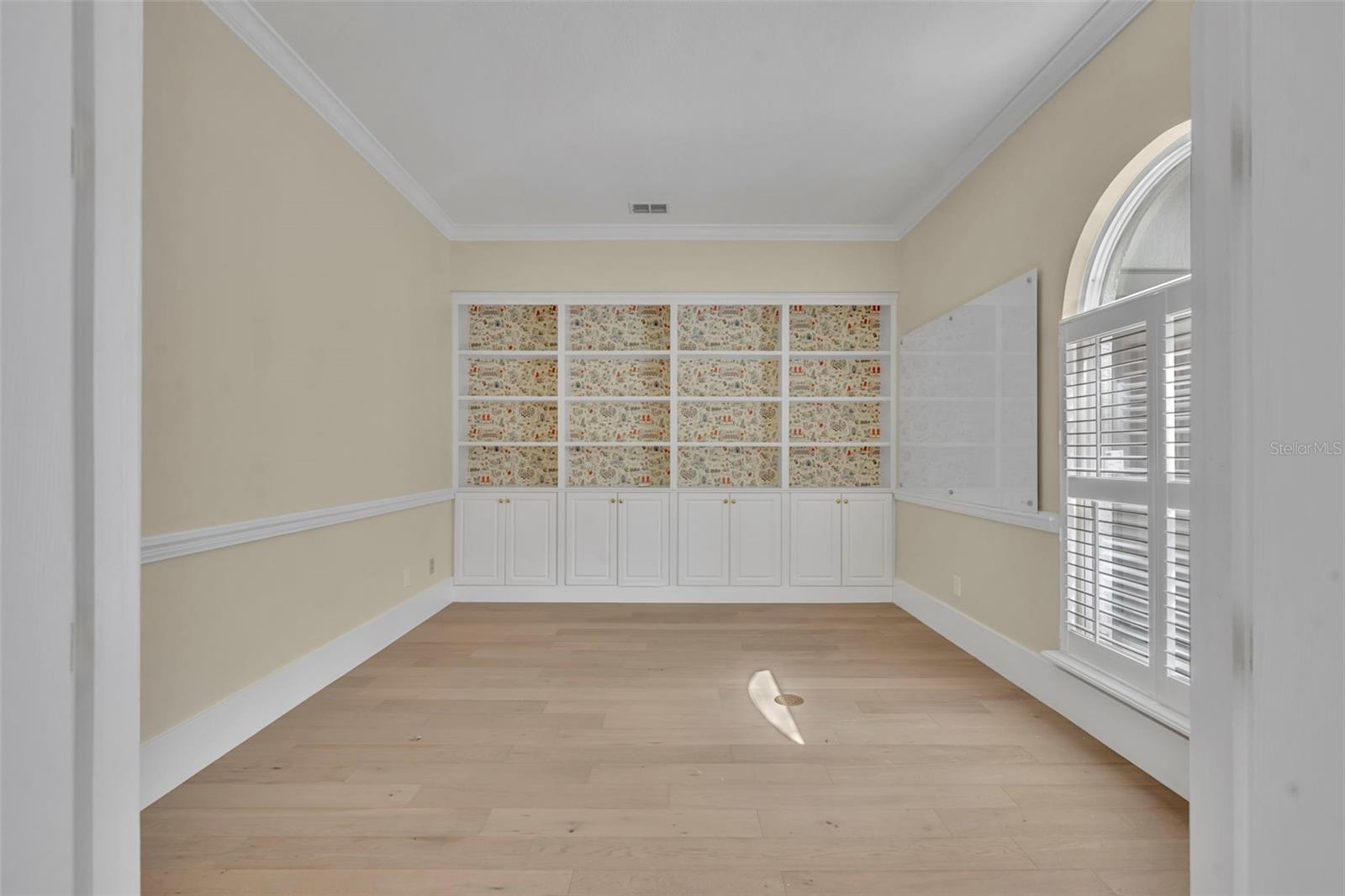 Image 7 of 53 For 1441 Place Vendome