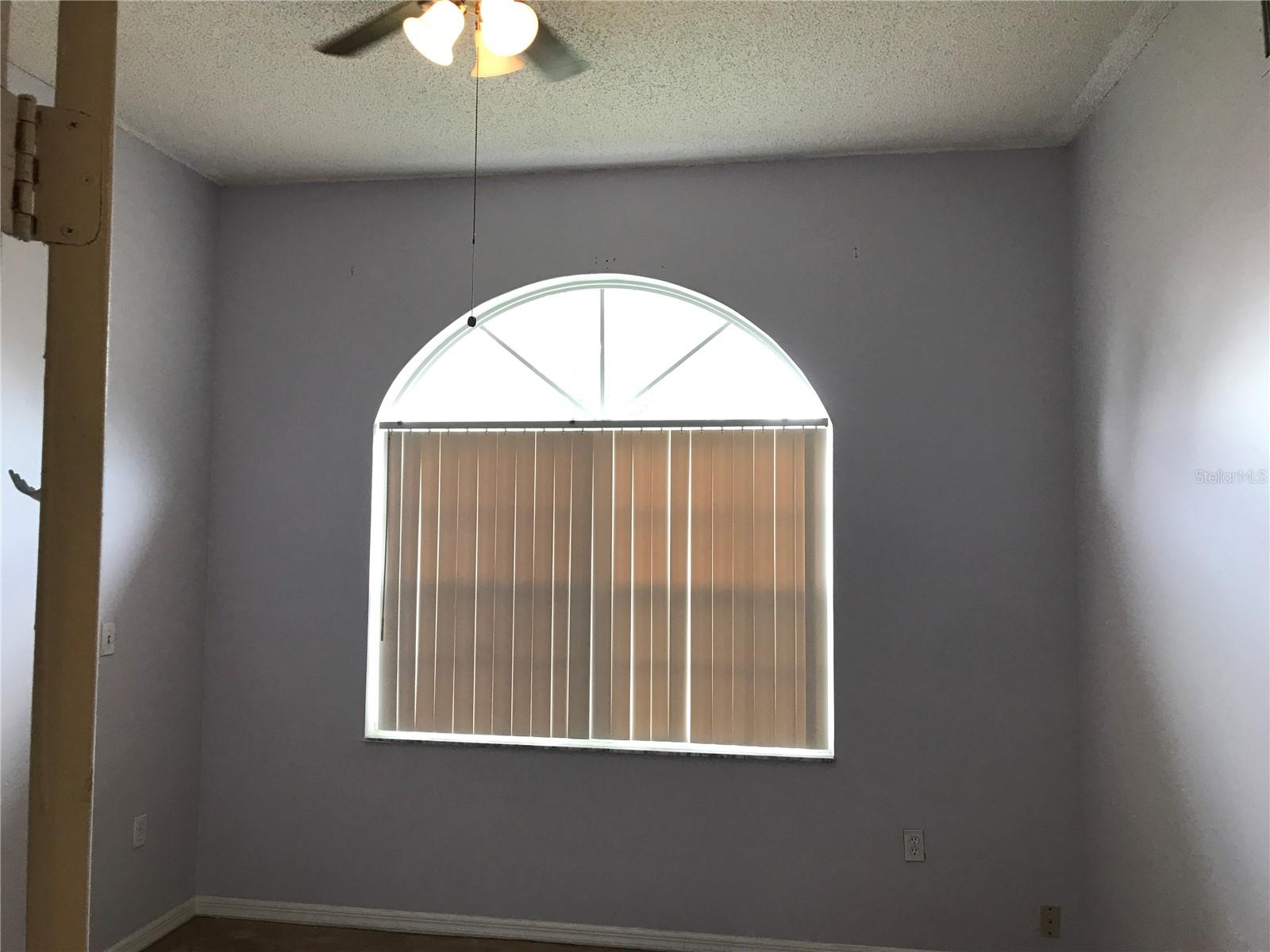 Image 12 of 14 For 12058 Blackheath Circle