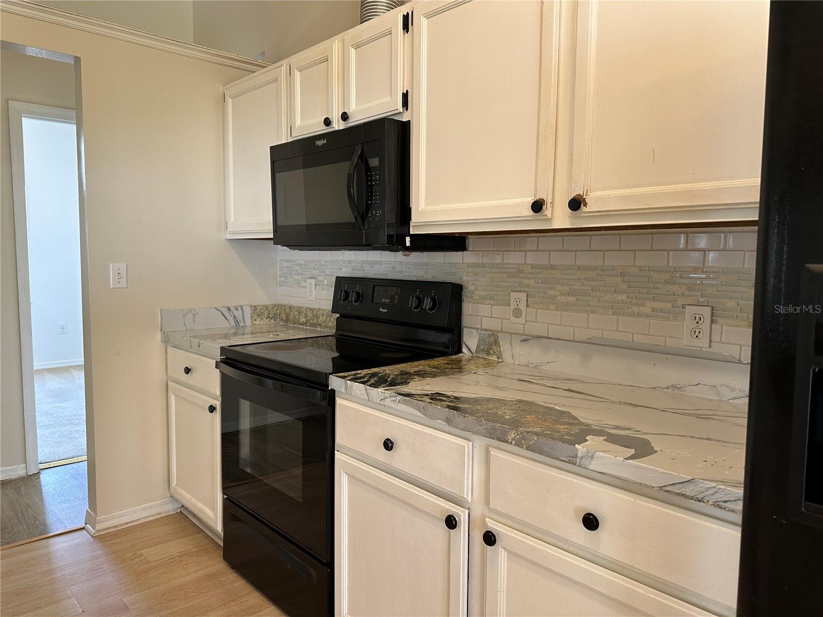 Image 4 of 14 For 12058 Blackheath Circle