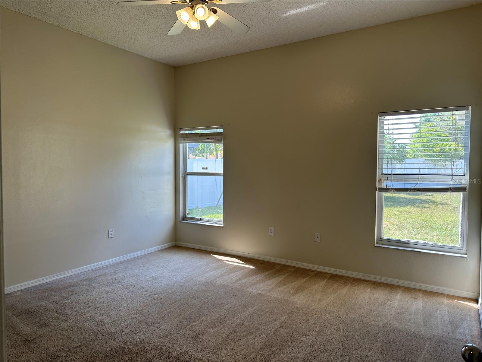 Image 5 of 14 For 12058 Blackheath Circle