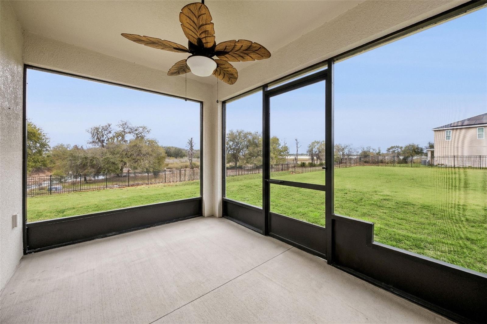 Image 19 of 38 For 735 Black Eagle Drive