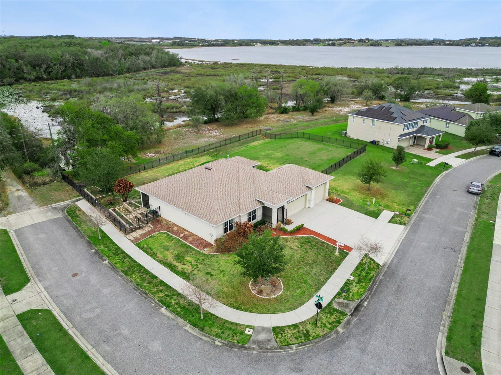 Image 33 of 38 For 735 Black Eagle Drive