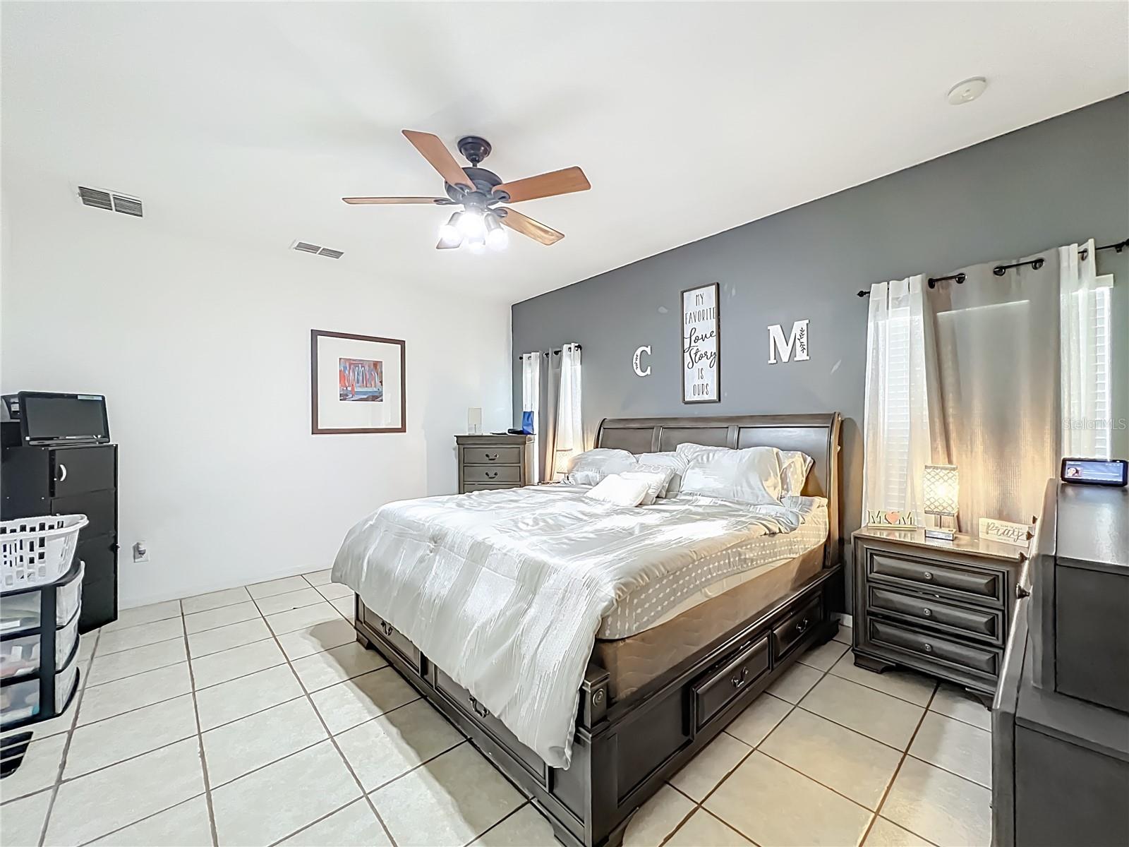 Image 17 of 38 For 109 Islamorada Way