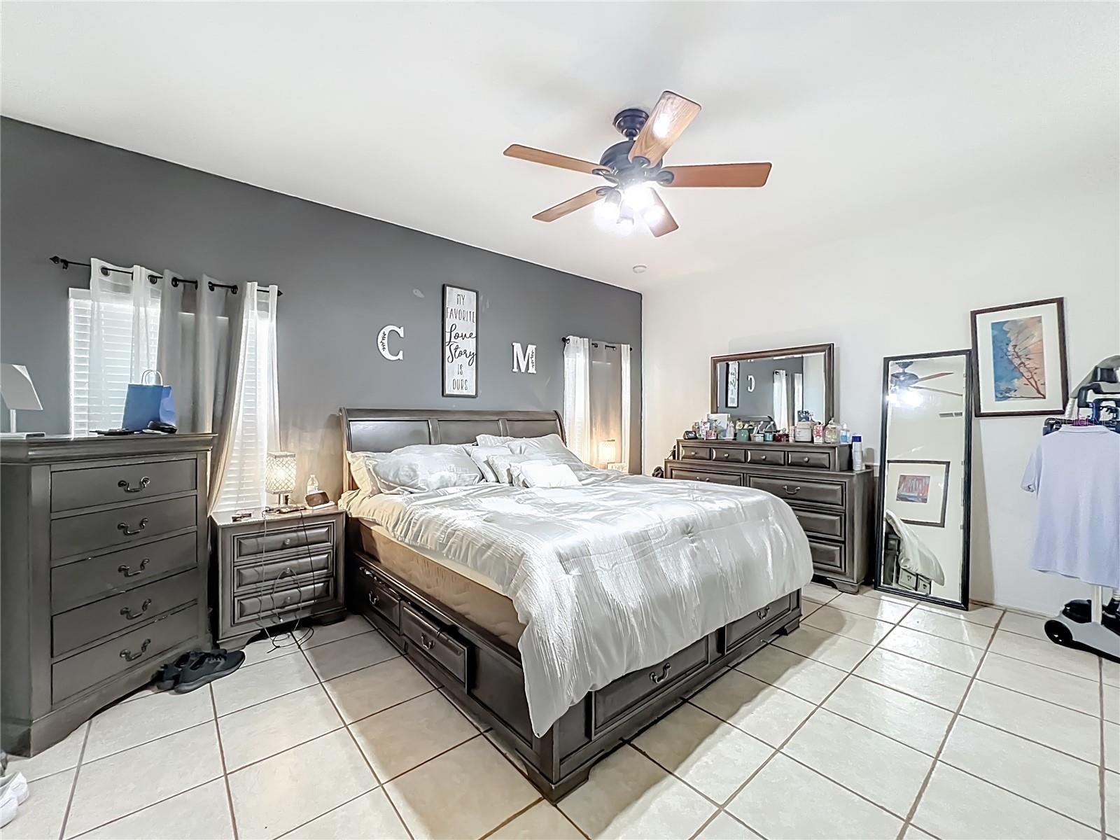 Image 18 of 38 For 109 Islamorada Way