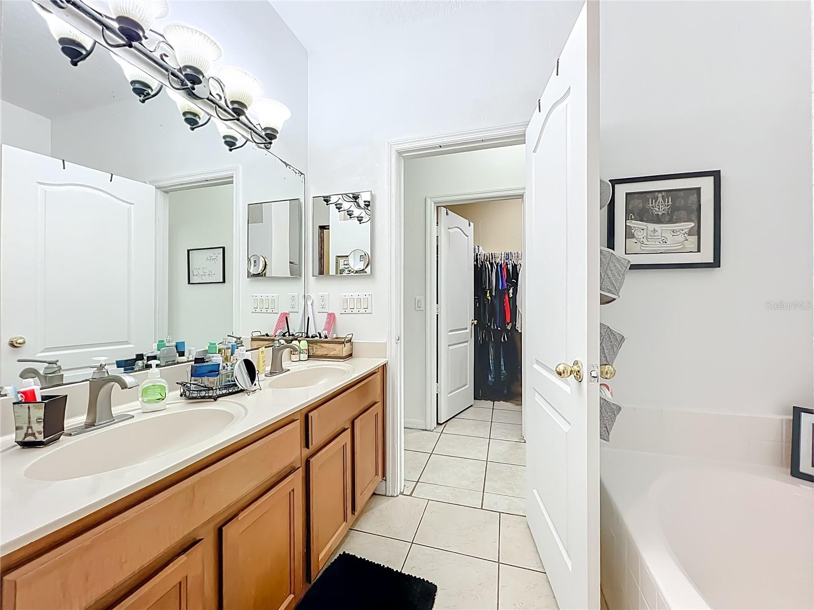 Image 22 of 38 For 109 Islamorada Way