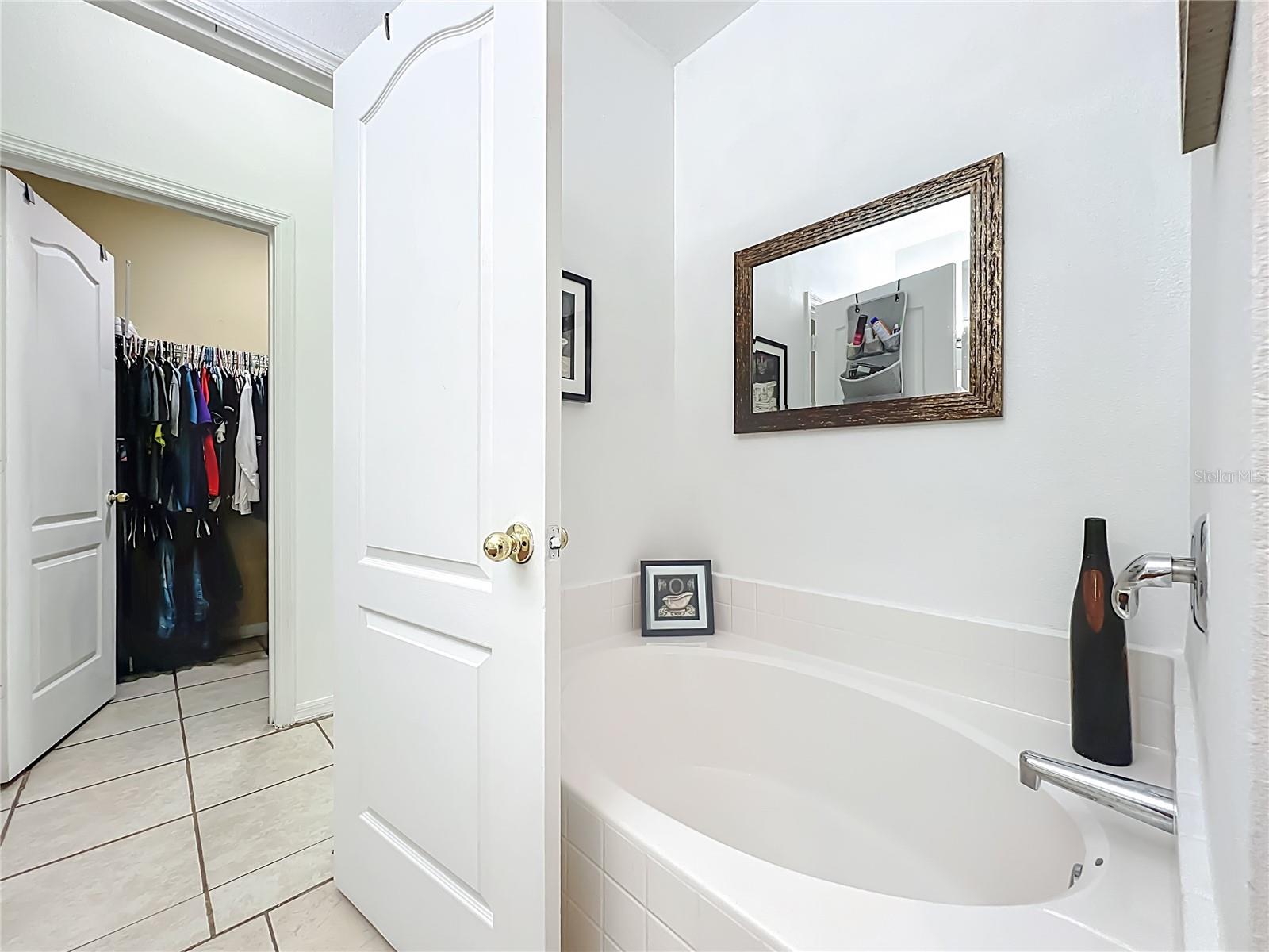 Image 23 of 38 For 109 Islamorada Way