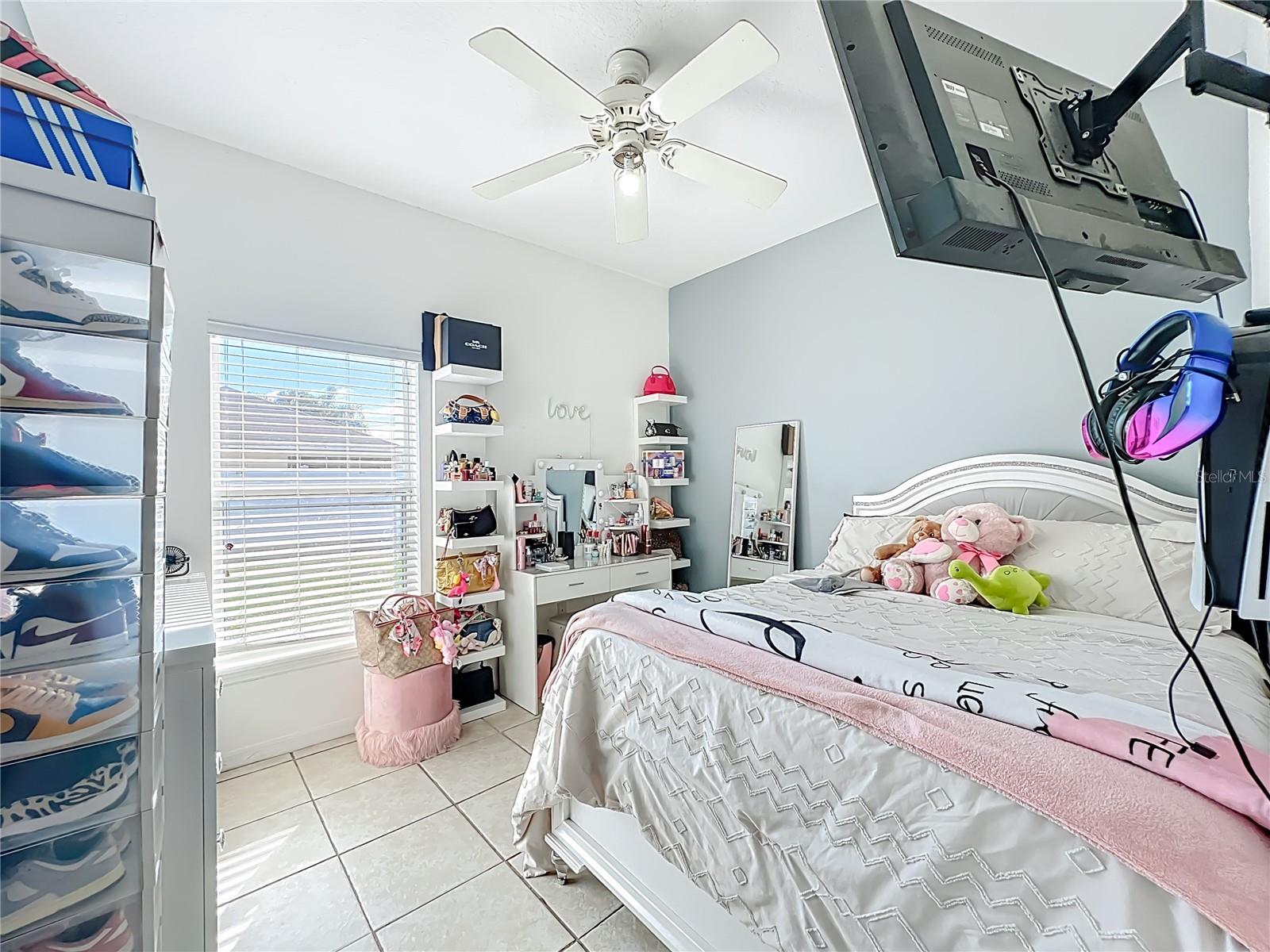 Image 27 of 38 For 109 Islamorada Way