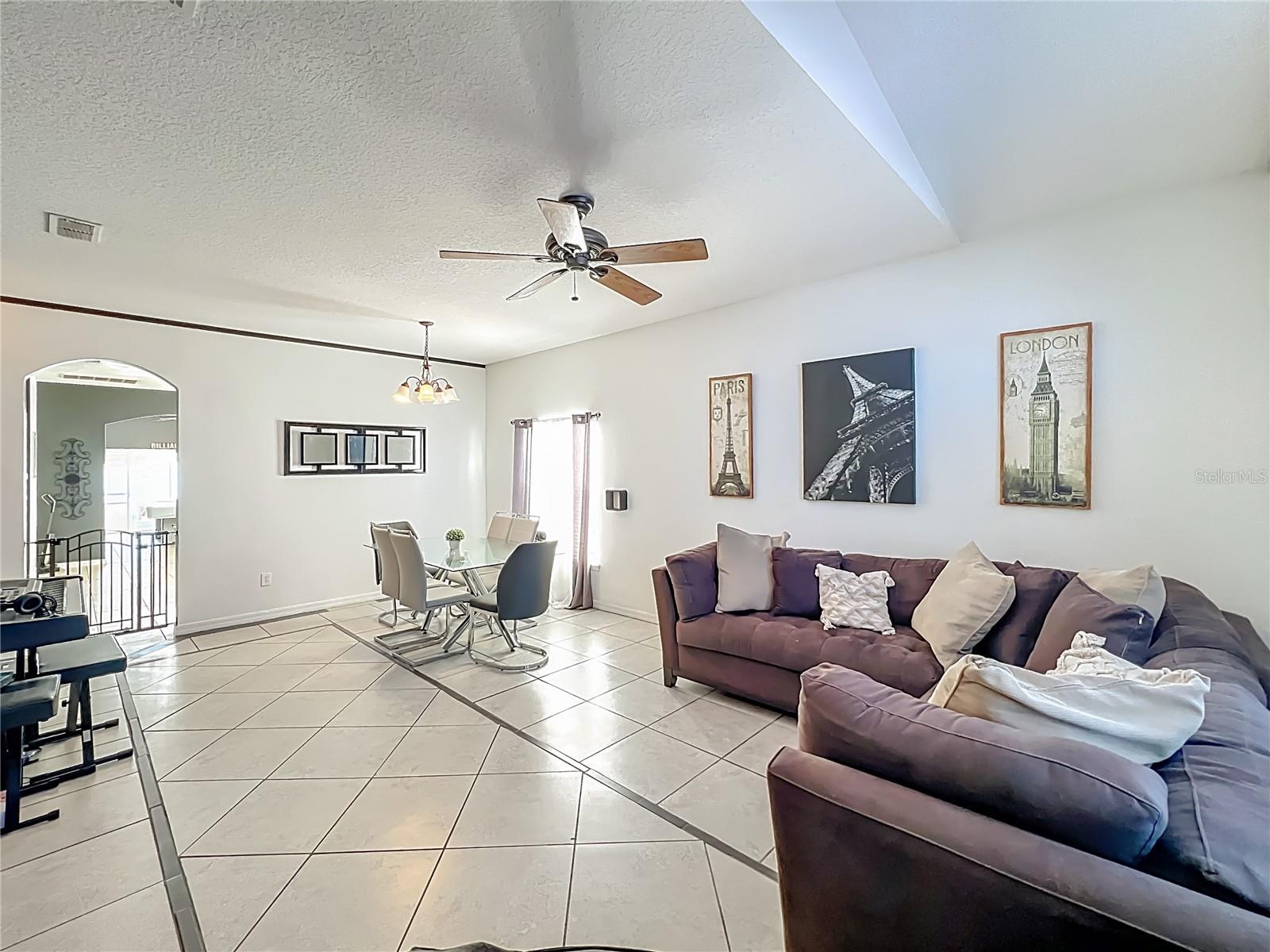 Image 6 of 38 For 109 Islamorada Way