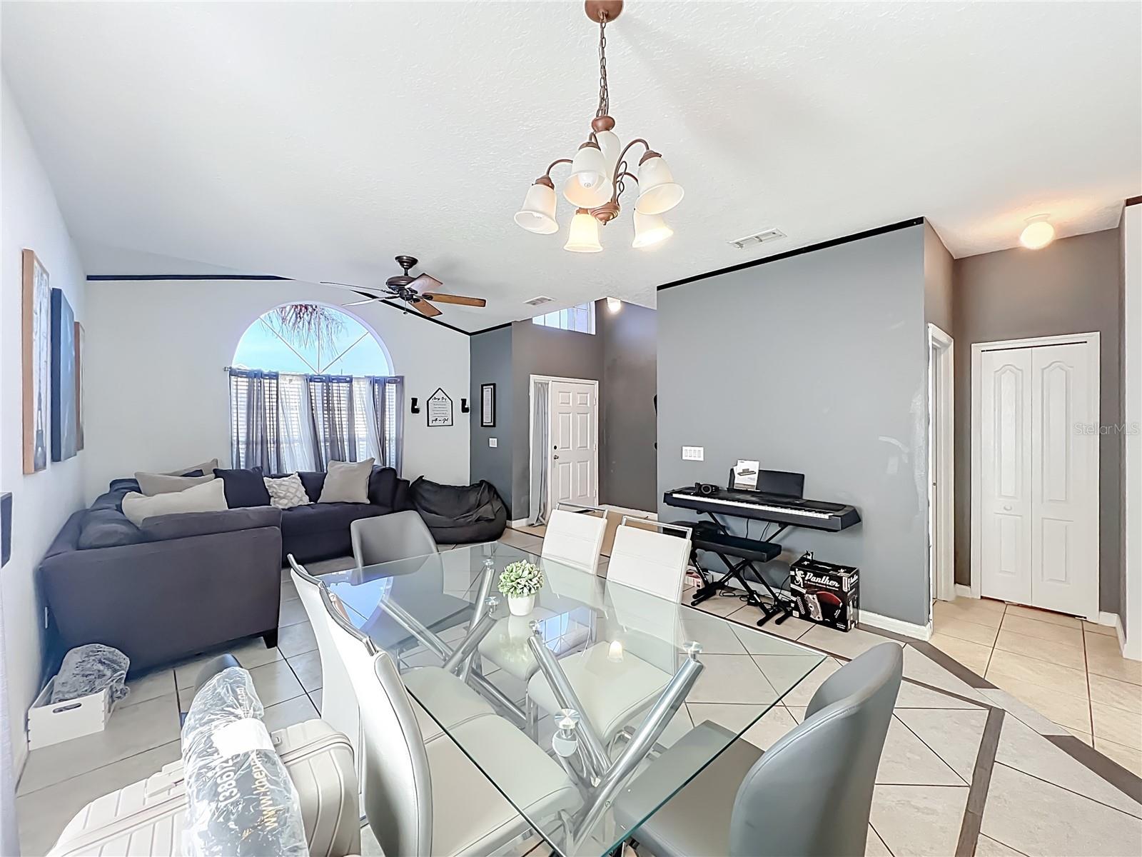 Image 8 of 38 For 109 Islamorada Way