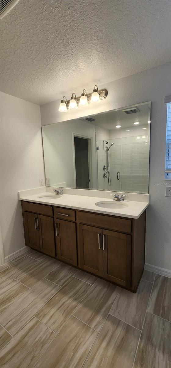 Image 15 of 23 For 313 Preserve Pointe Boulevard