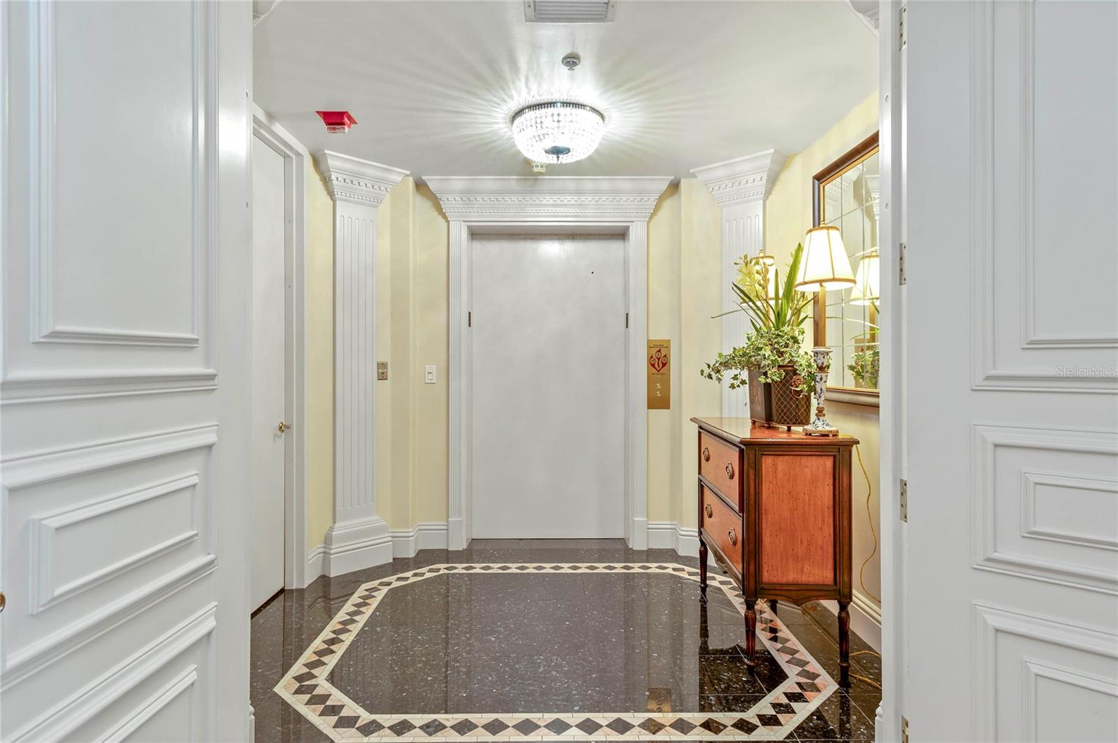 Image 2 of 25 For 1110 Ivanhoe Boulevard 27