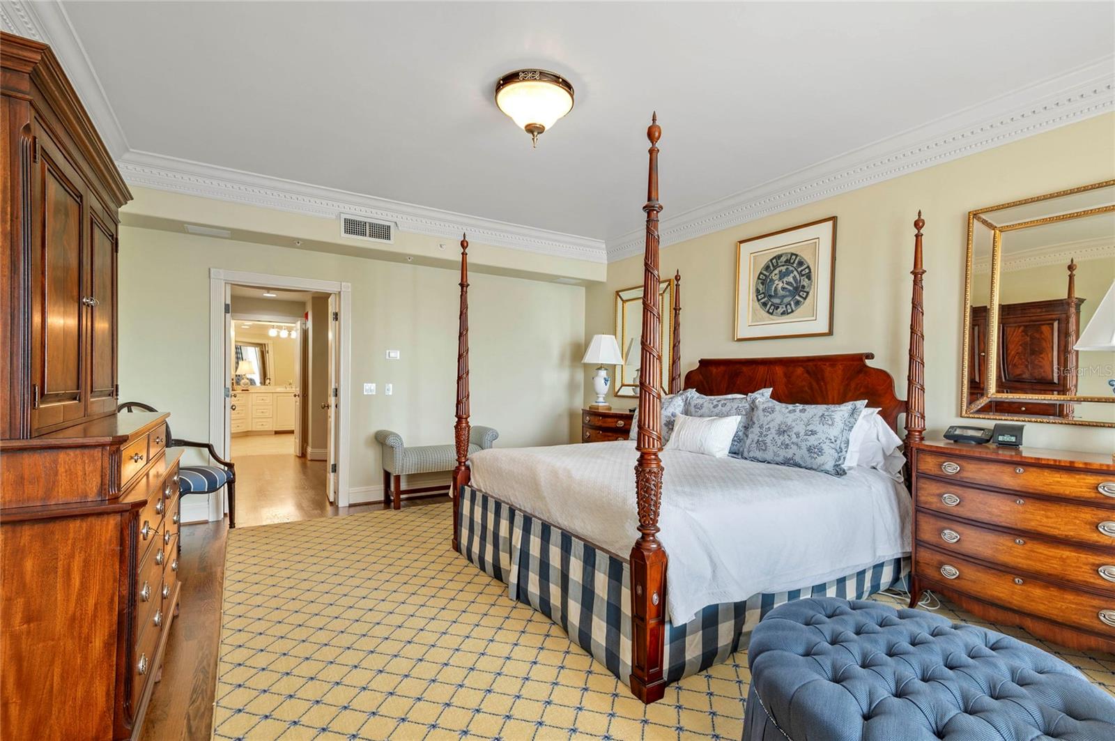 Image 8 of 25 For 1110 Ivanhoe Boulevard 27