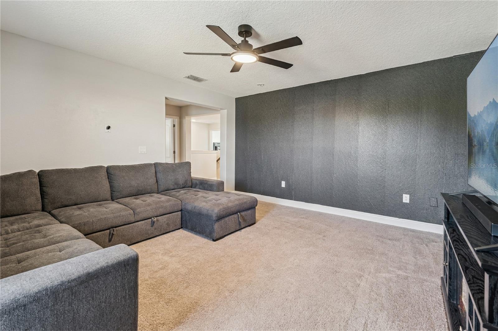 Image 19 of 39 For 130 Macaulay's Cove