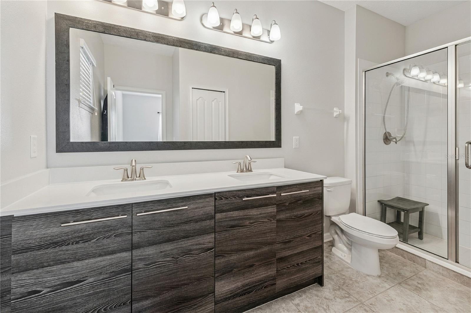 Image 31 of 39 For 130 Macaulay's Cove