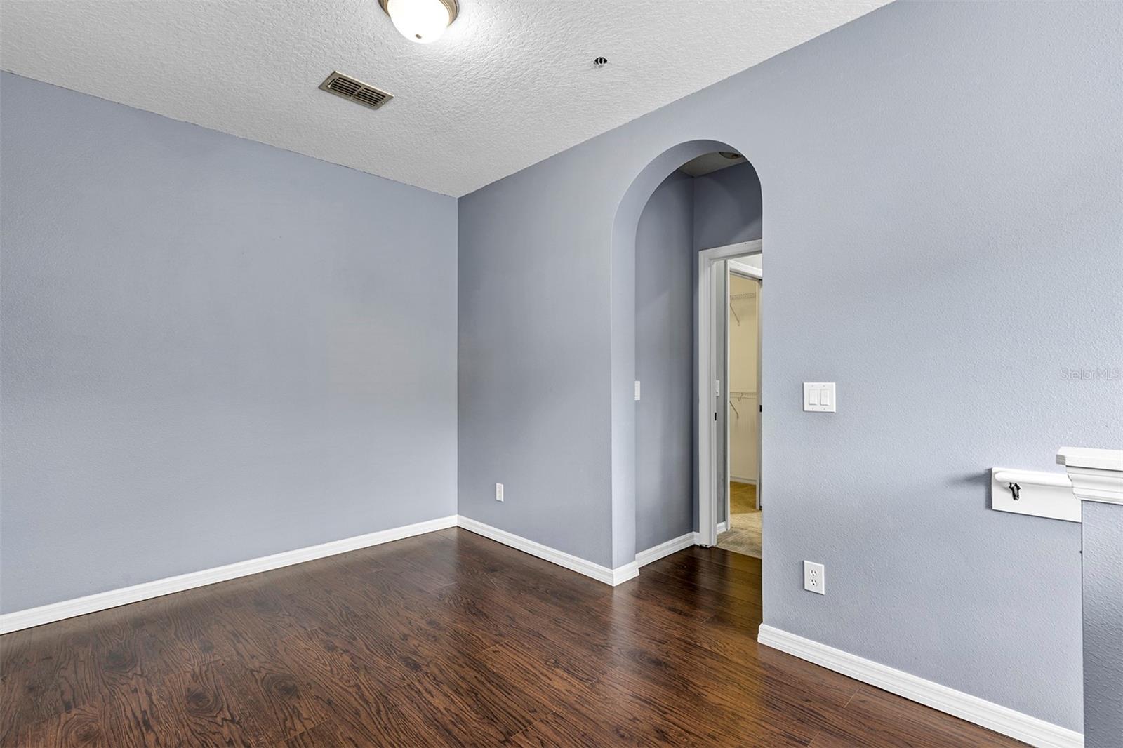 Image 21 of 56 For 5863 Strada Capri Way