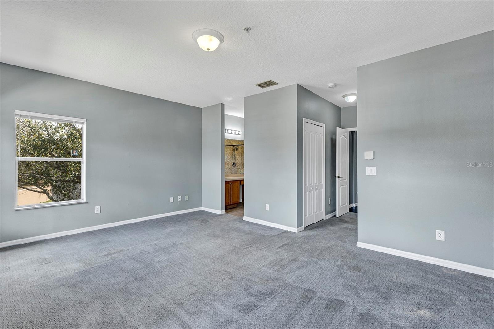 Image 22 of 56 For 5863 Strada Capri Way