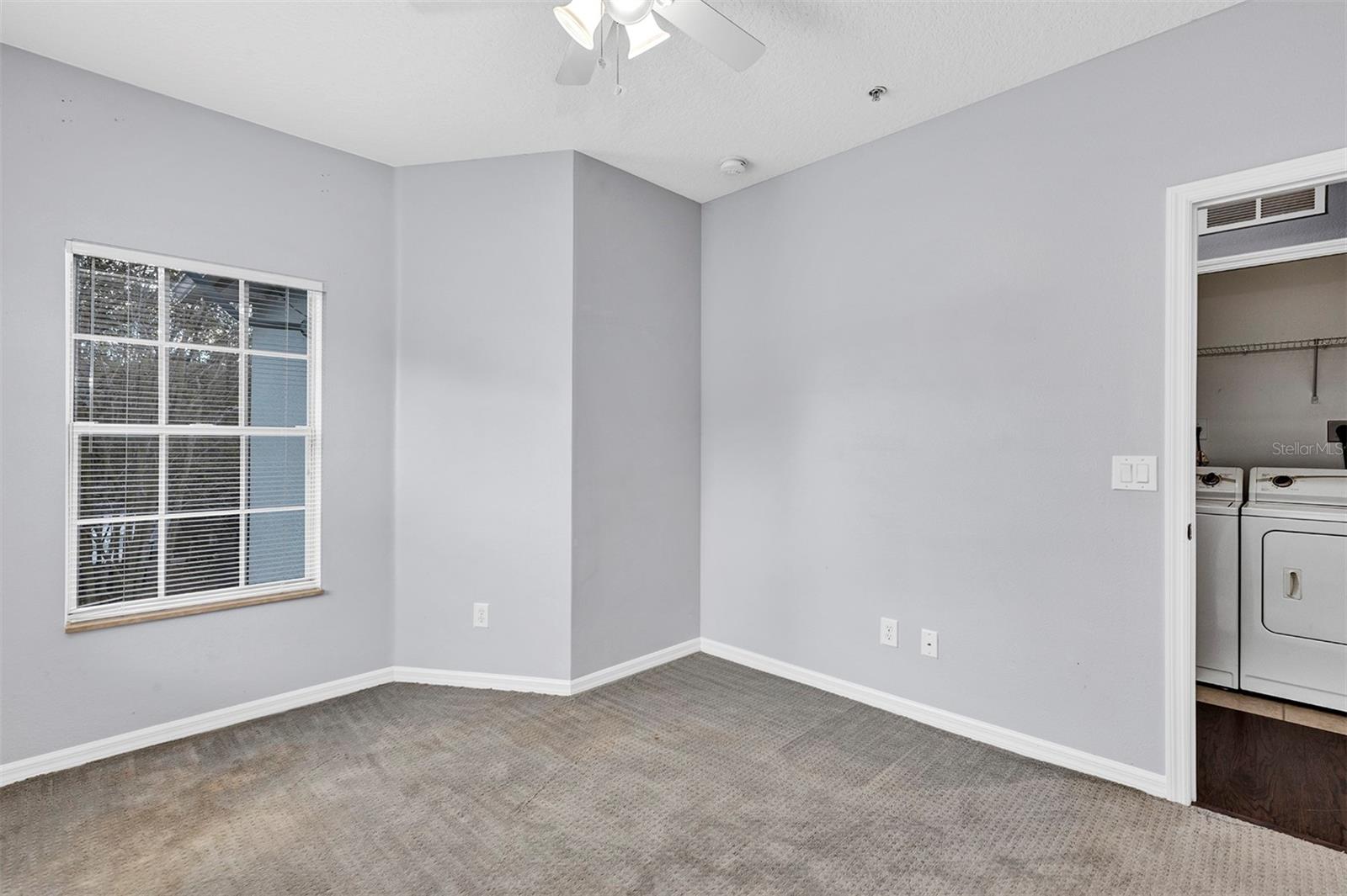 Image 32 of 56 For 5863 Strada Capri Way