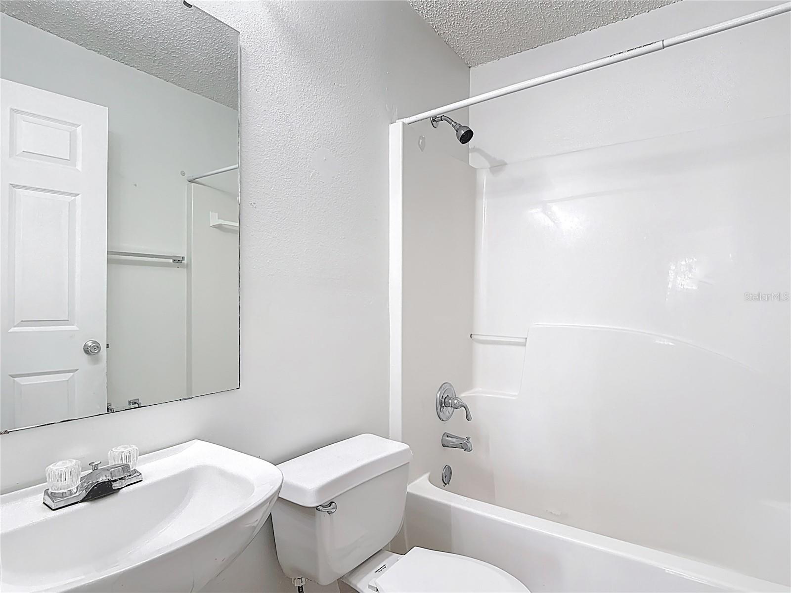 Image 21 of 55 For 50989 Highway 27  174