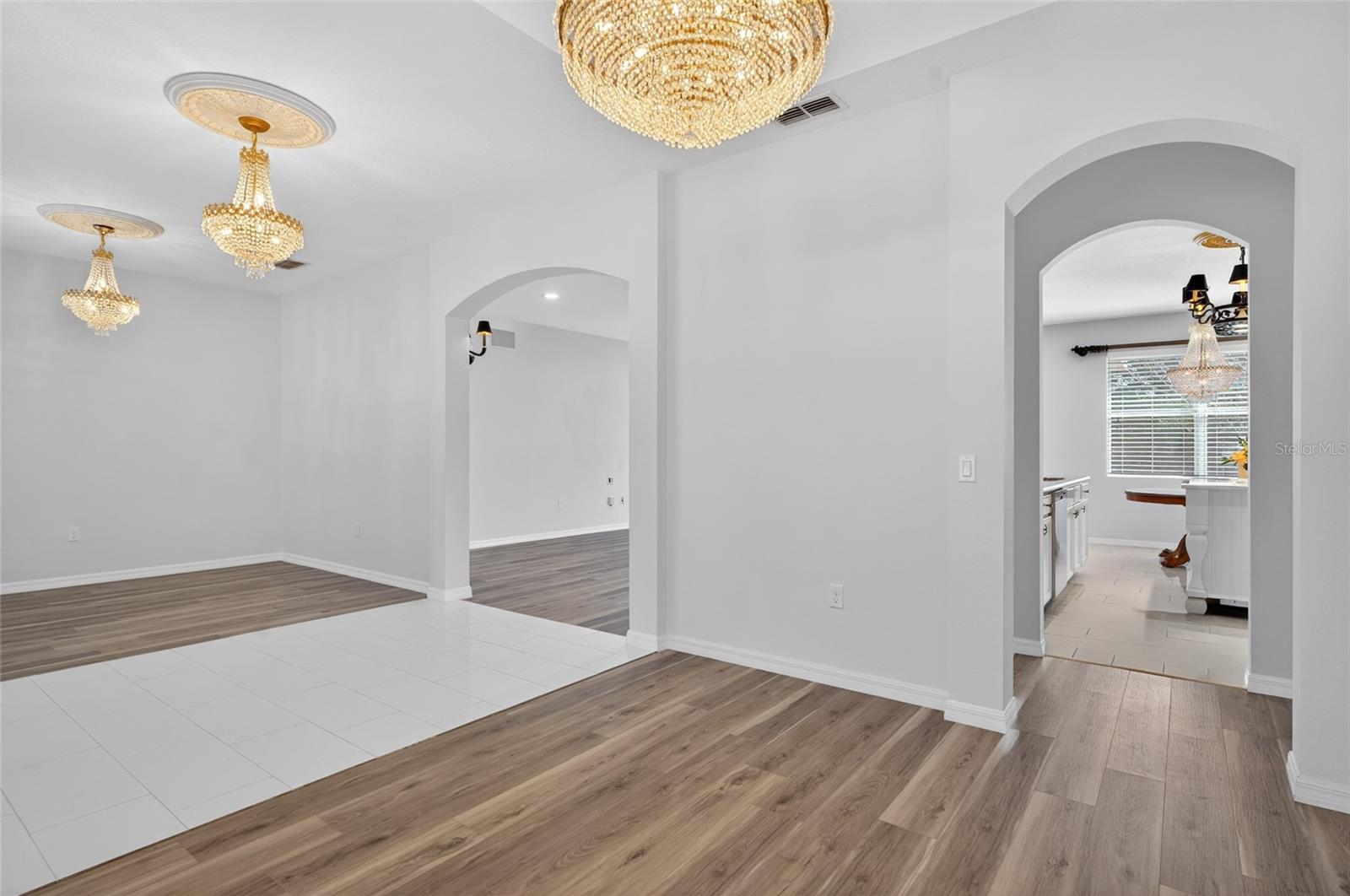 Image 16 of 48 For 611 Curly Fern Lane