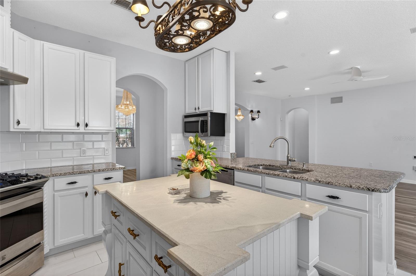 Image 26 of 48 For 611 Curly Fern Lane