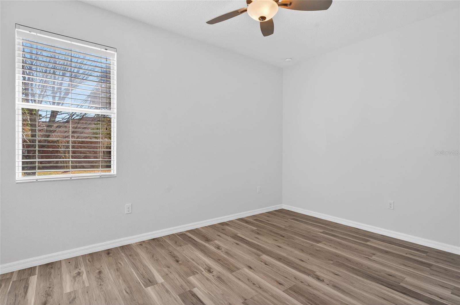 Image 37 of 48 For 611 Curly Fern Lane