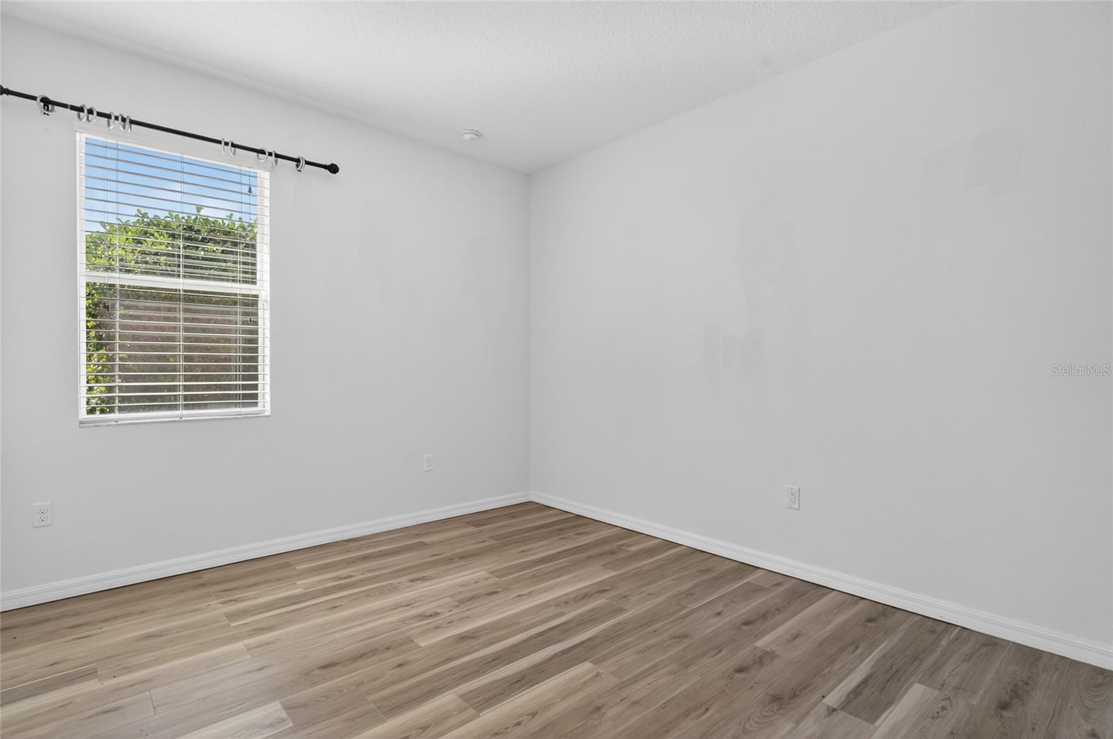 Image 39 of 48 For 611 Curly Fern Lane