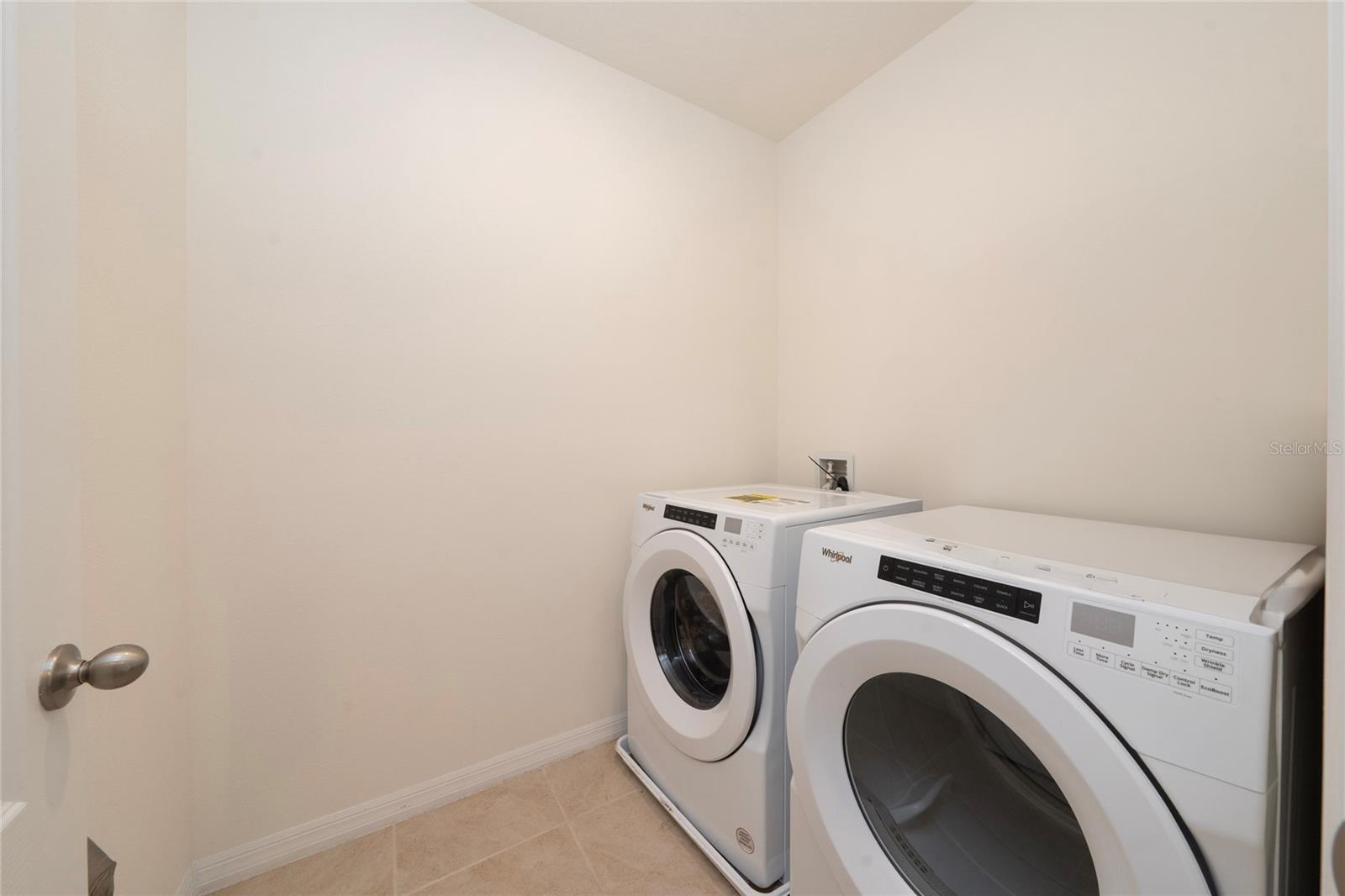 Image 35 of 39 For 1665 Barberry Drive