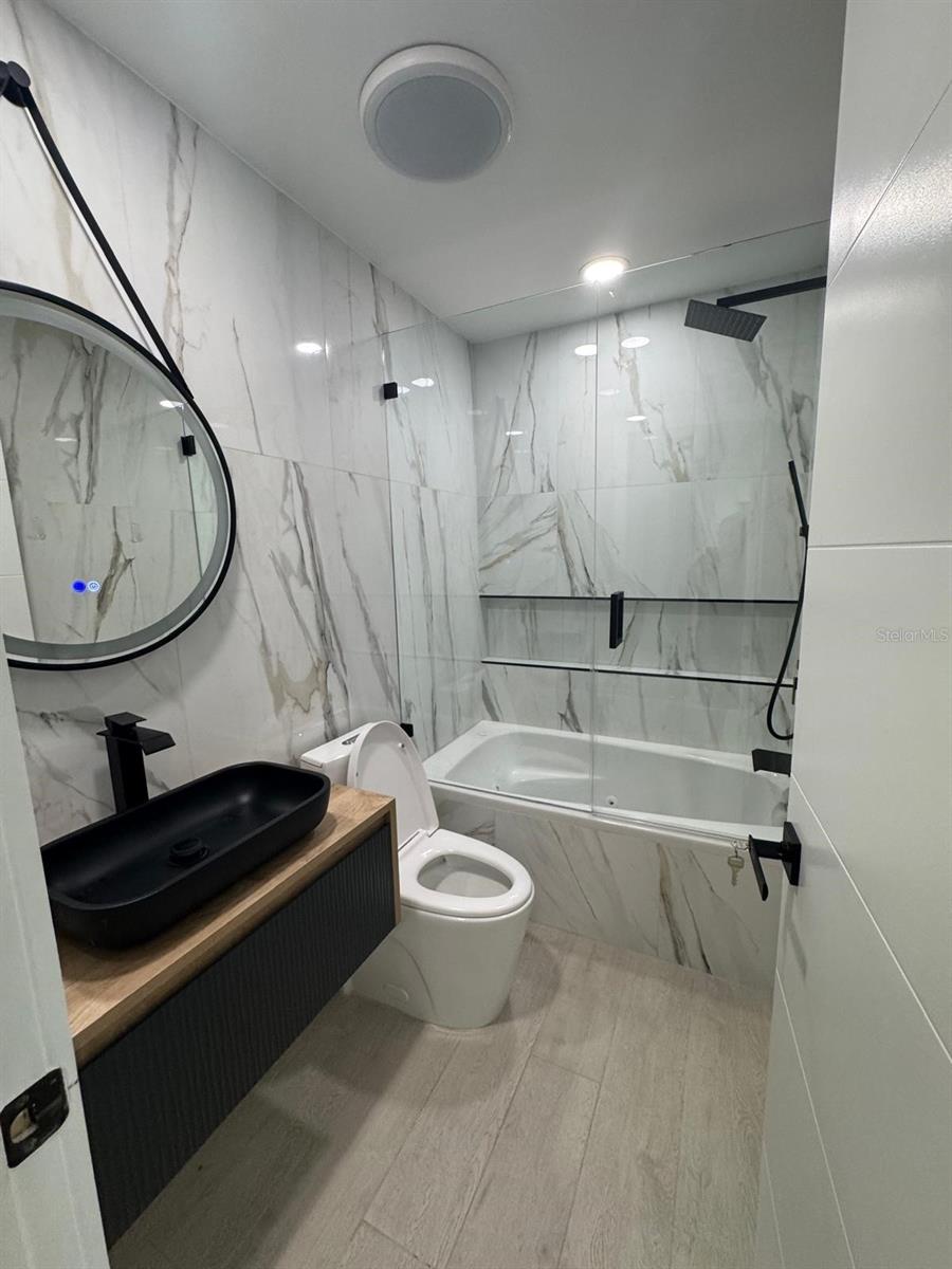 Image 11 of 13 For 13916 Ginger Creek Boulevard