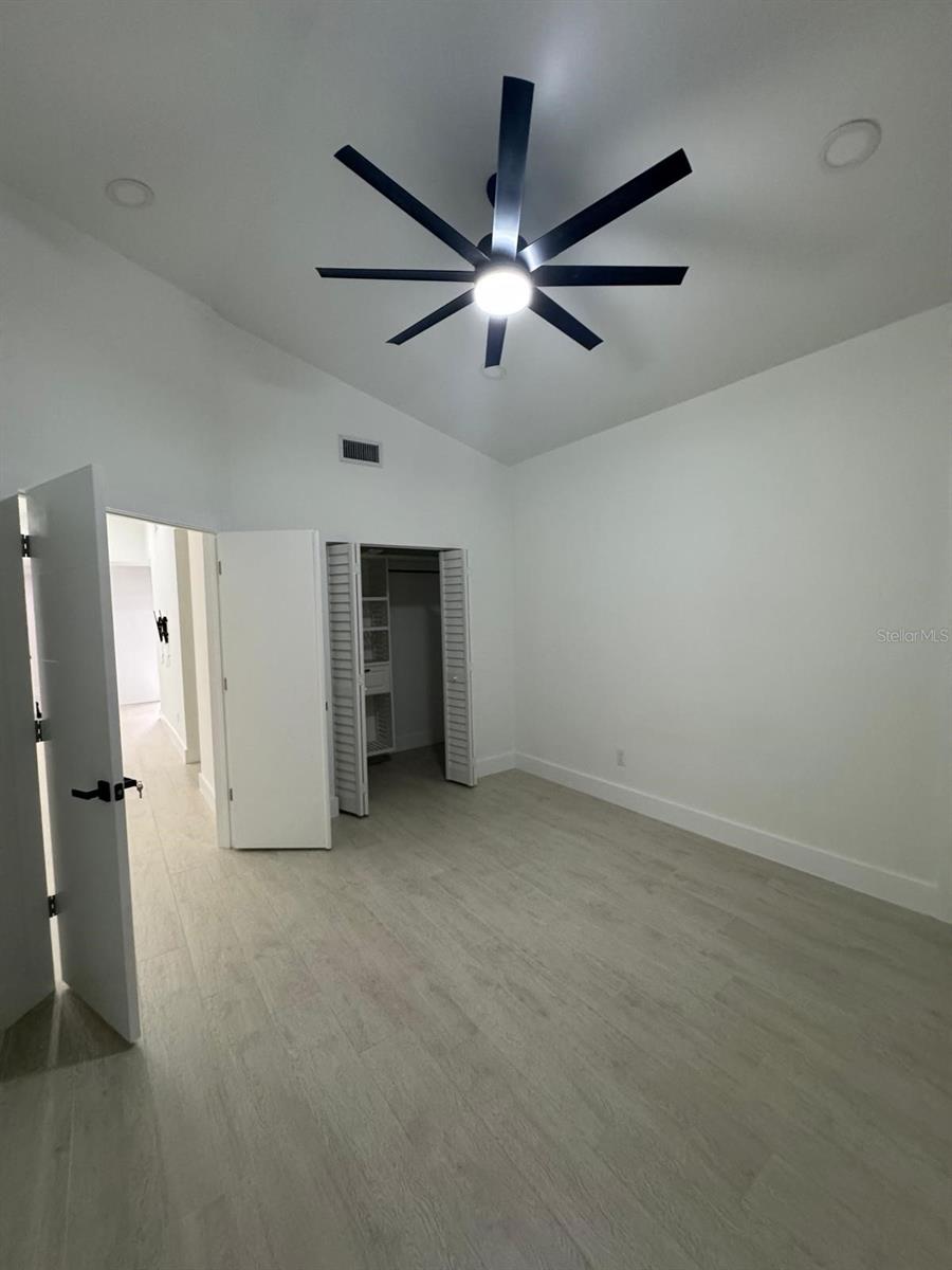 Image 8 of 13 For 13916 Ginger Creek Boulevard