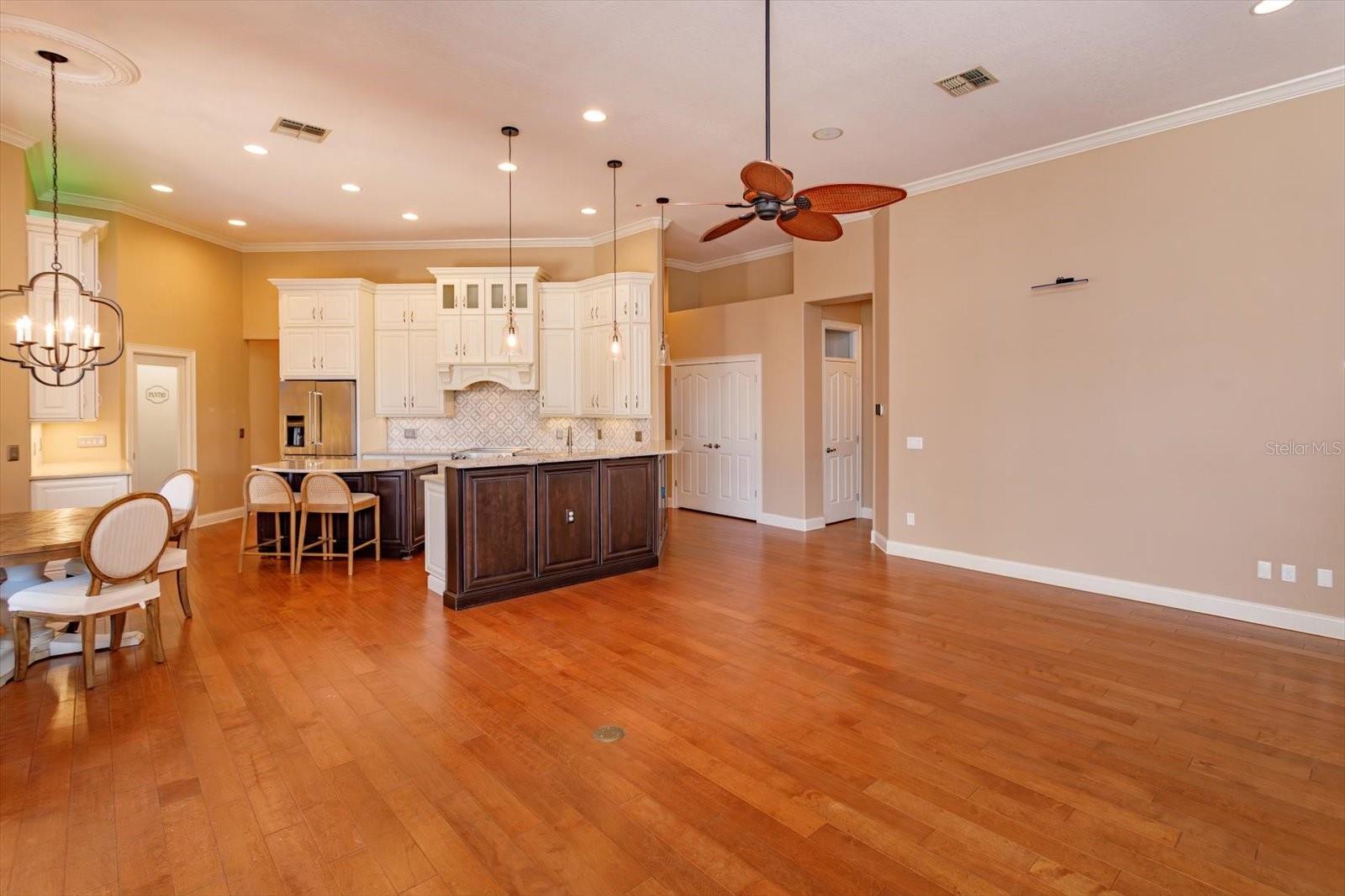 Image 15 of 41 For 8816 Great Cove Drive