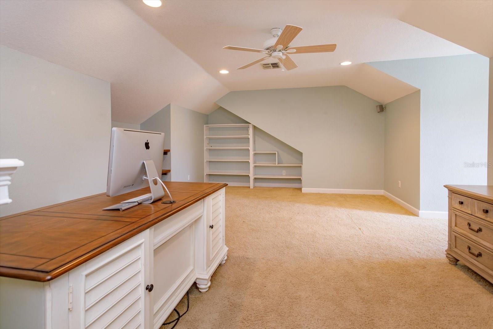 Image 23 of 41 For 8816 Great Cove Drive