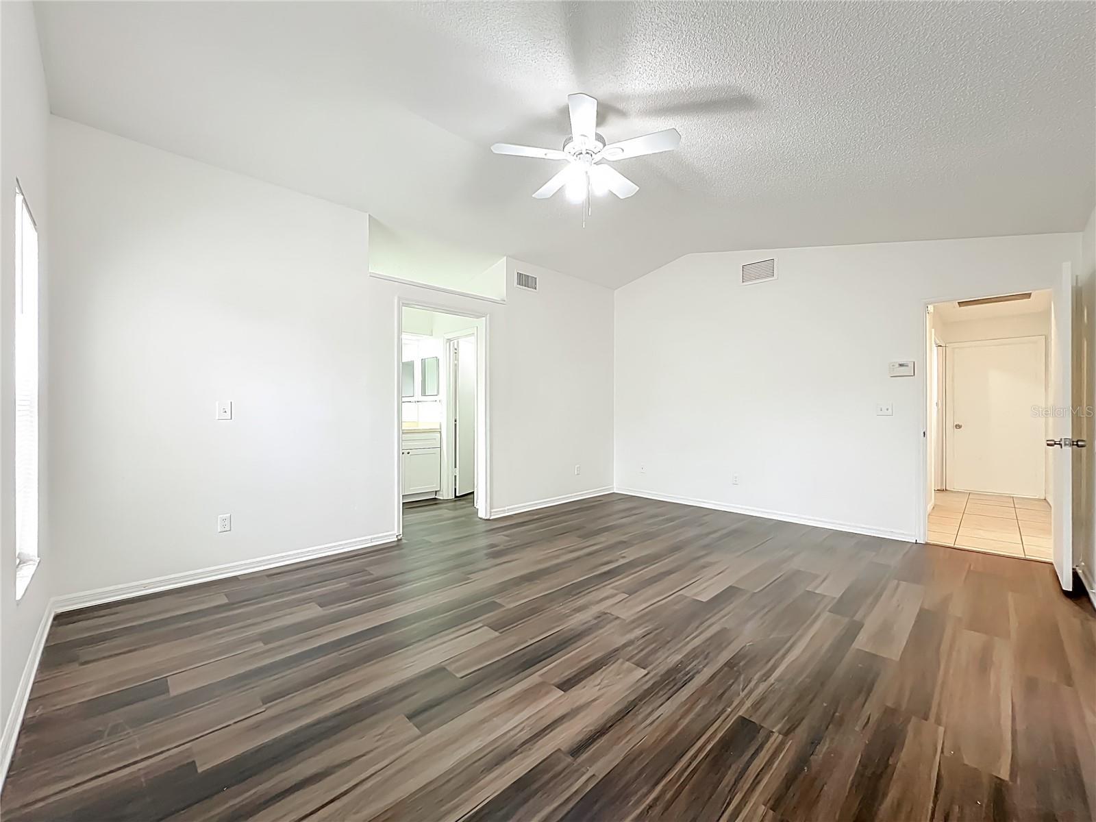 Image 13 of 59 For 1533 Sackett Circle