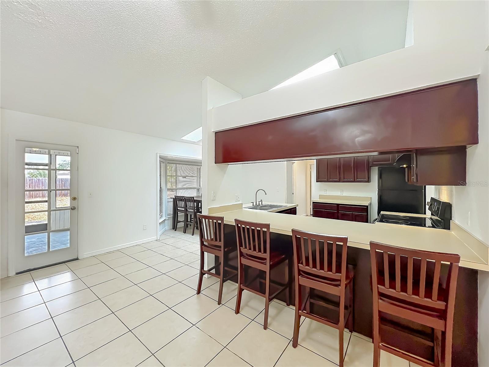 Image 28 of 59 For 1533 Sackett Circle