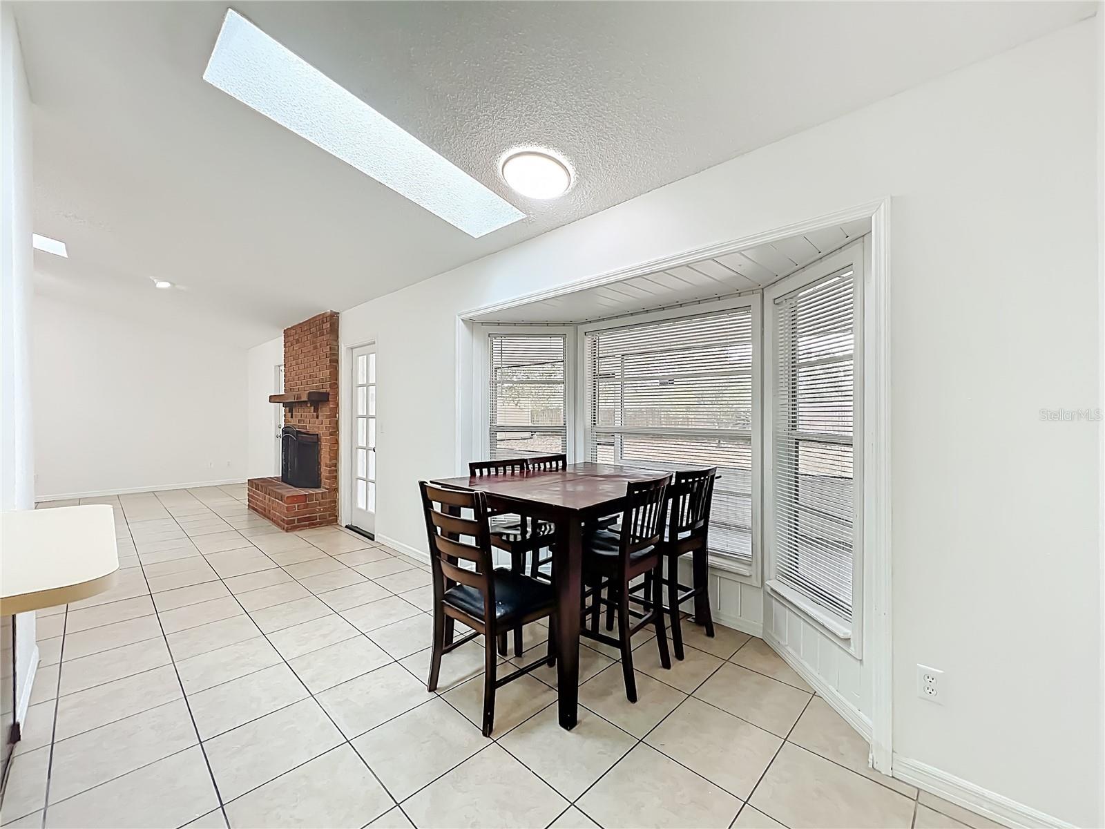 Image 30 of 59 For 1533 Sackett Circle