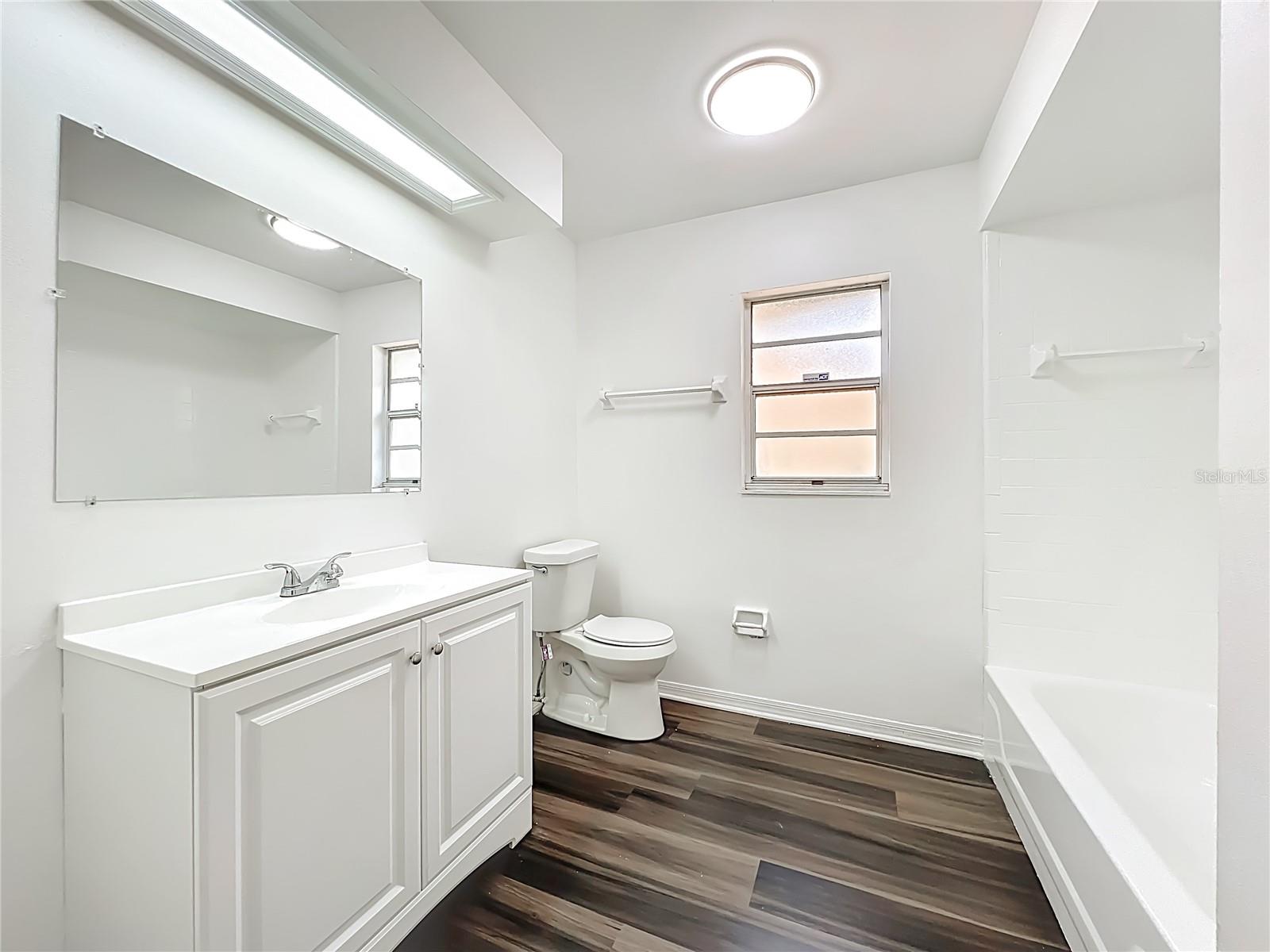 Image 38 of 59 For 1533 Sackett Circle