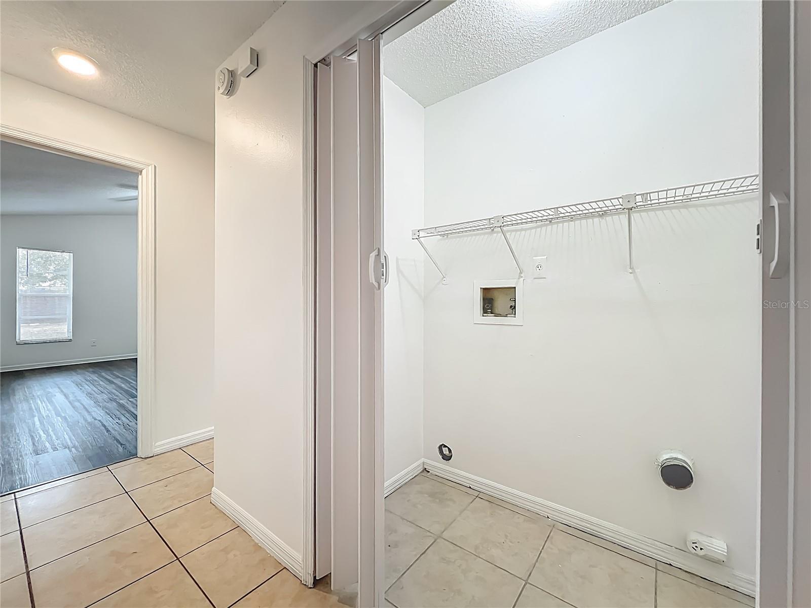 Image 45 of 59 For 1533 Sackett Circle