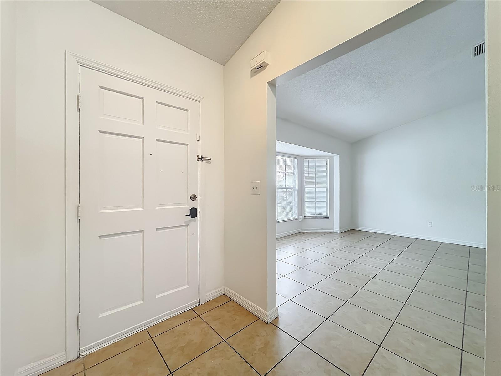 Image 6 of 59 For 1533 Sackett Circle