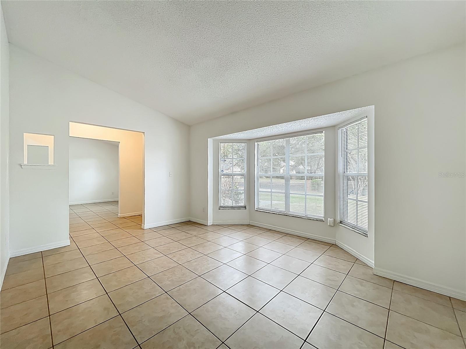 Image 8 of 59 For 1533 Sackett Circle