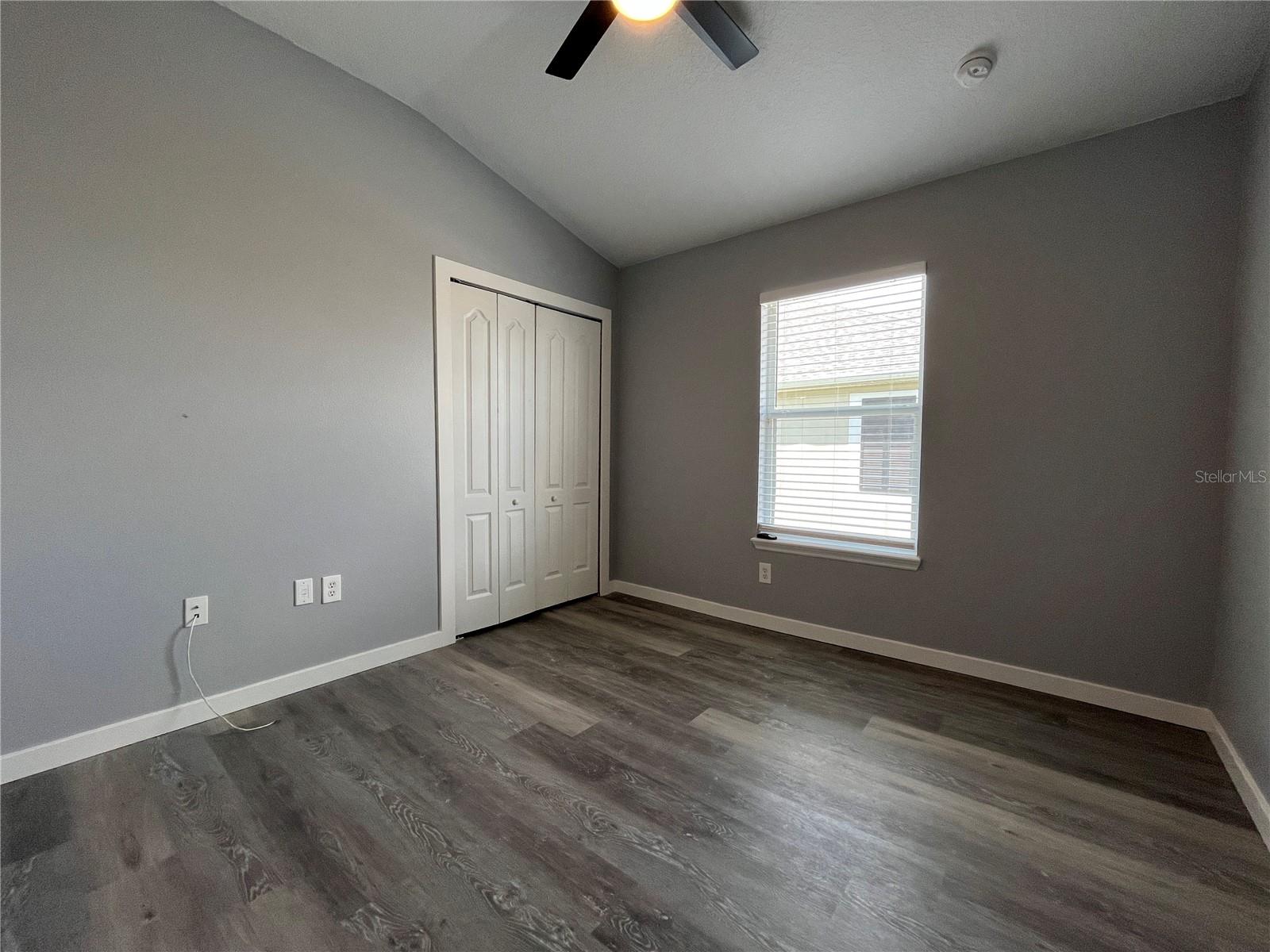 Listing photo id 13 for 6682 Goldenrod Road 137b