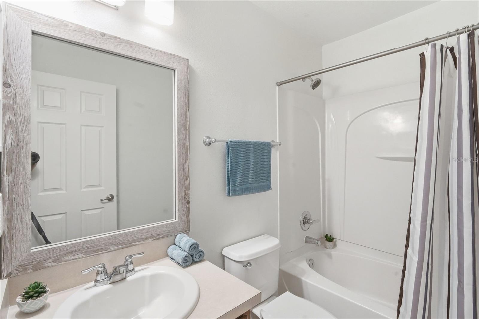 Image 20 of 27 For 13020 Auburn Cove Lane