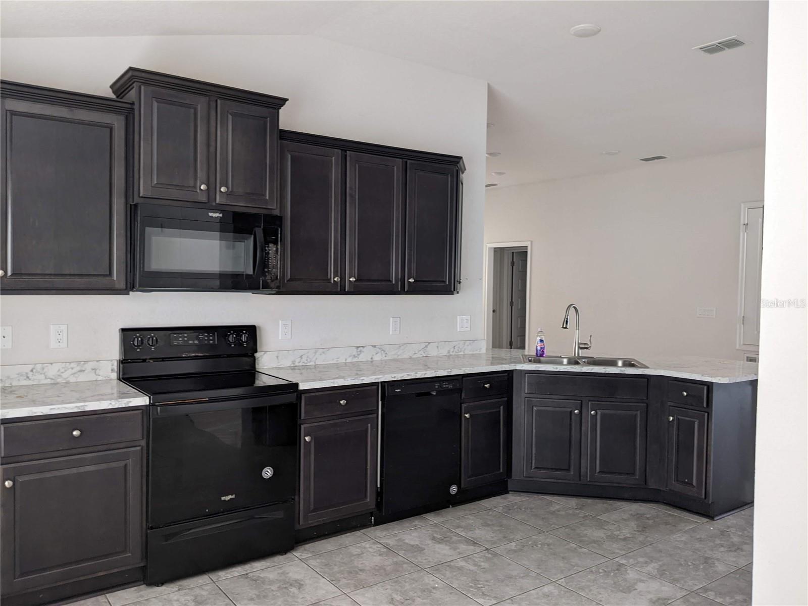 Image 11 of 35 For 384 Citrus Pointe Drive