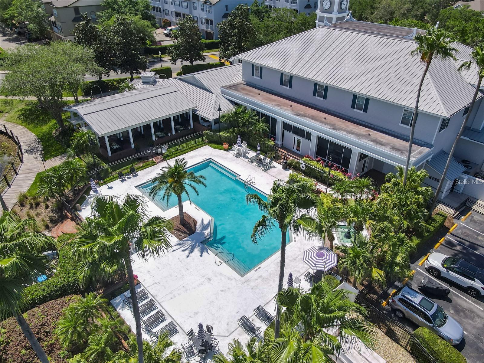 Image 3 of 36 For 2328 Midtown Terrace 1026