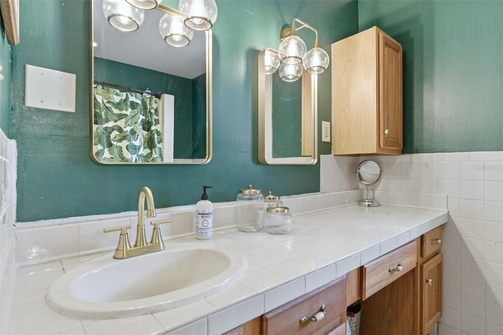 Image 12 of 51 For 138 Kentucky Avenue