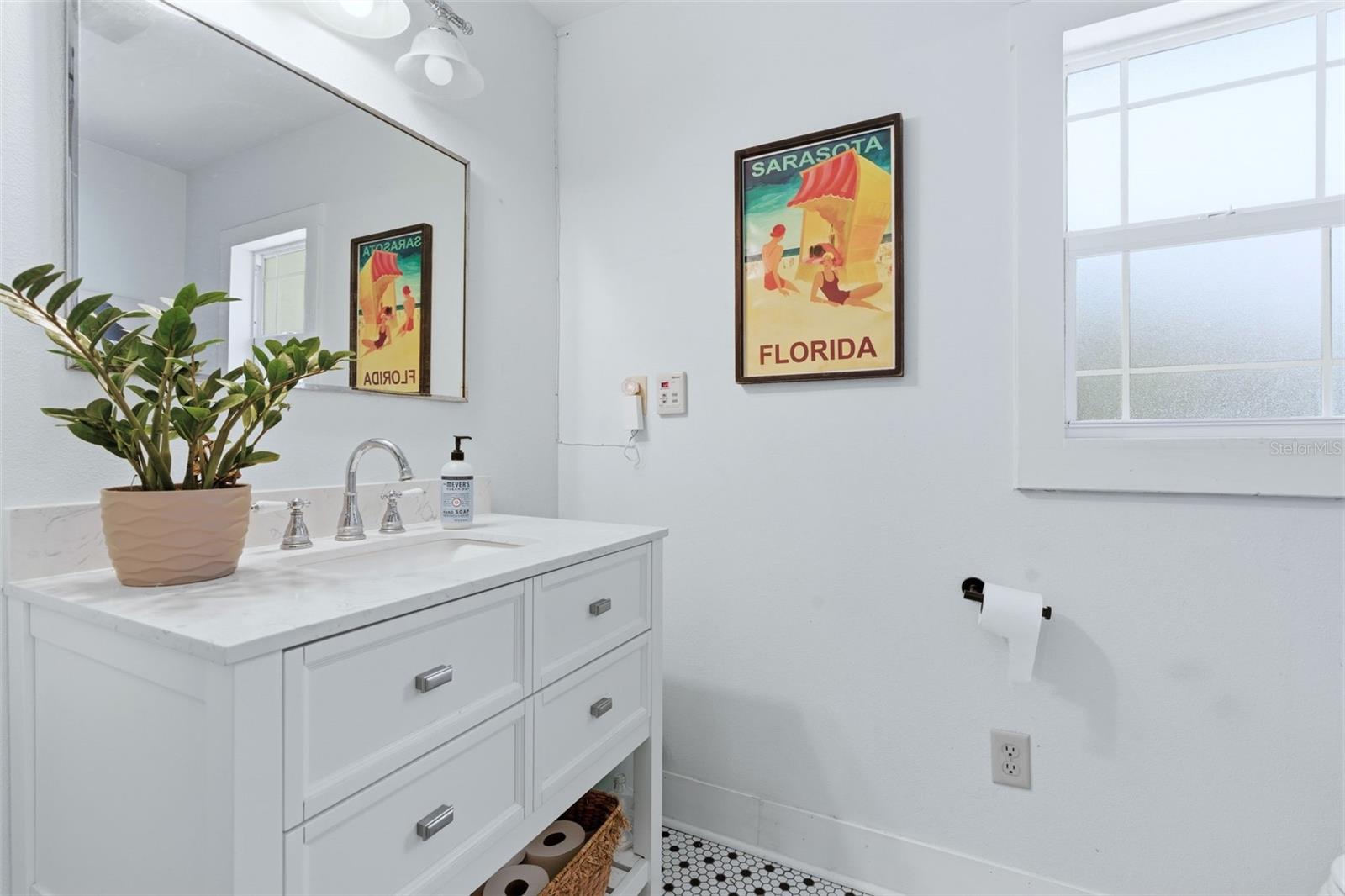 Image 22 of 51 For 138 Kentucky Avenue