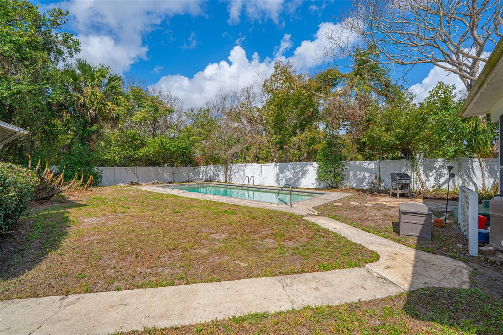 Image 38 of 51 For 138 Kentucky Avenue